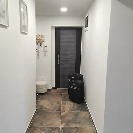 Nina Apartmán