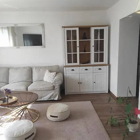 Nina Apartament *